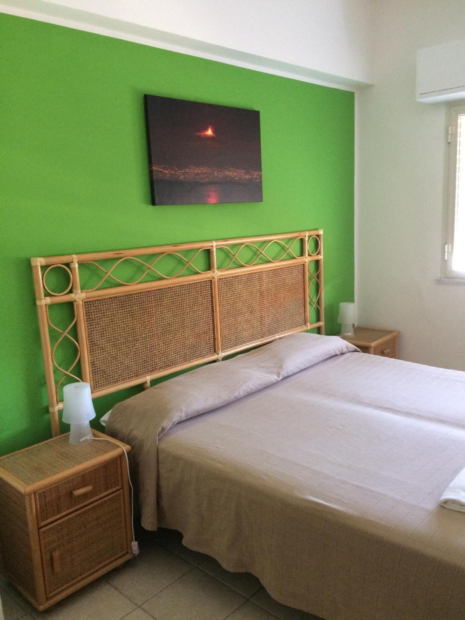 Hotel Il Triangolo Agnone Bagni Luaran gambar