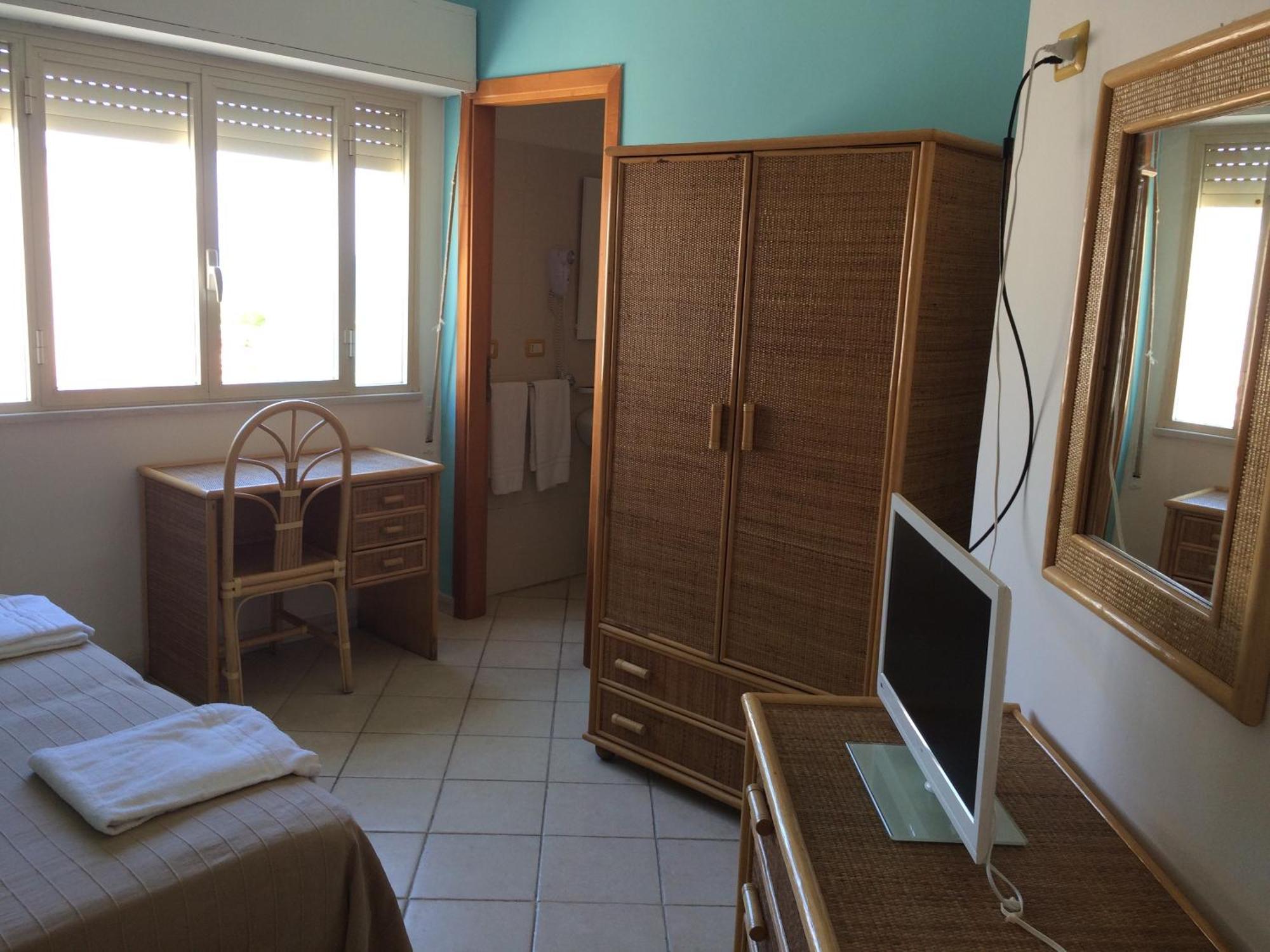 Hotel Il Triangolo Agnone Bagni Luaran gambar